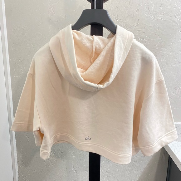 ALO Yoga Tops Cadence Black Cropped Pullover - S - Picture 6 of 9